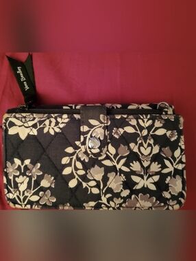 Vera Bradley Trifold Wallet Black Floral Pattern